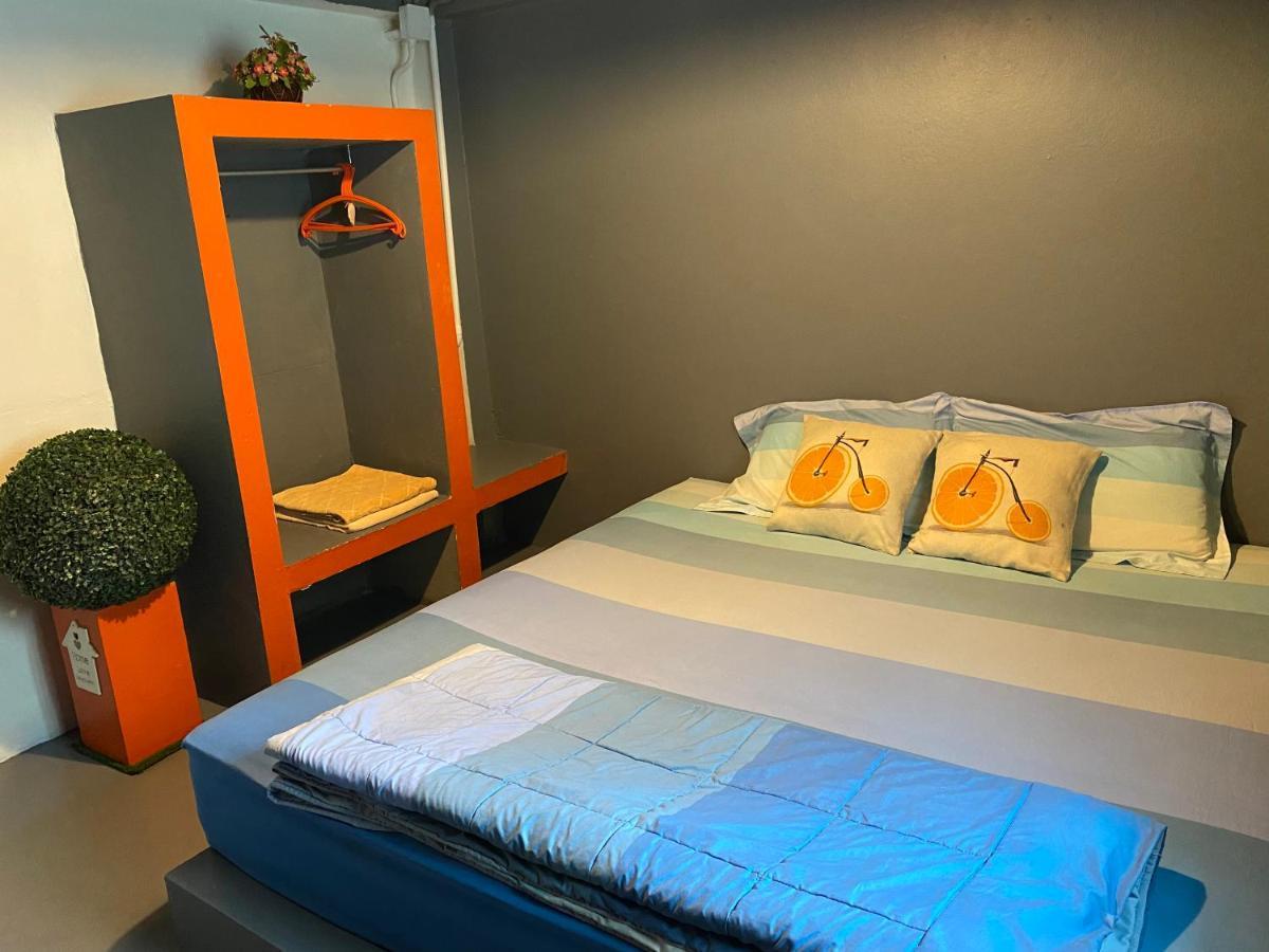 Love Cnx Guesthouse Chiang Mai Exterior photo