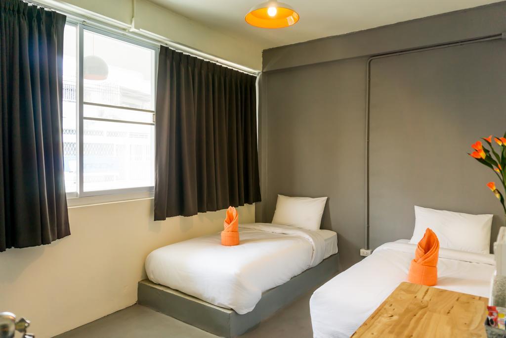 Love Cnx Guesthouse Chiang Mai Exterior photo