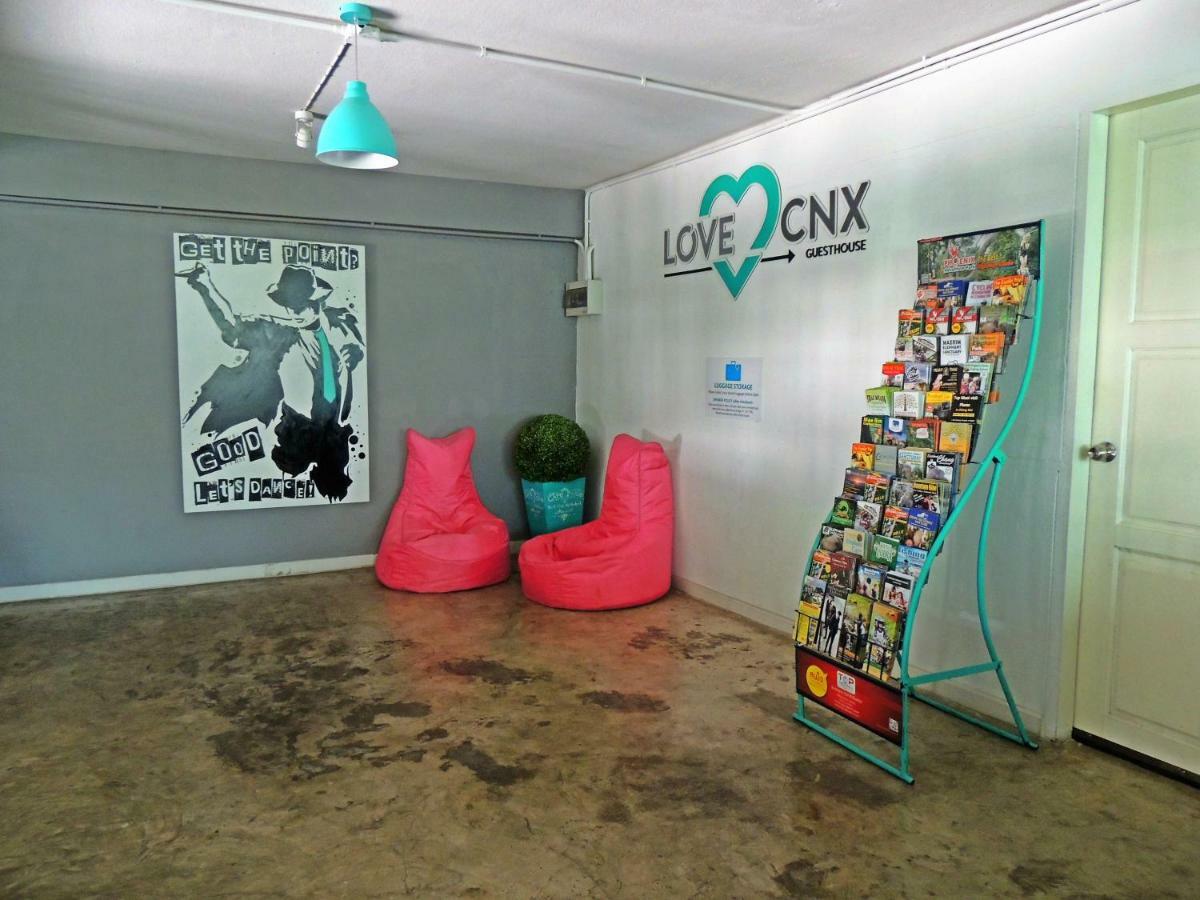 Love Cnx Guesthouse Chiang Mai Exterior photo